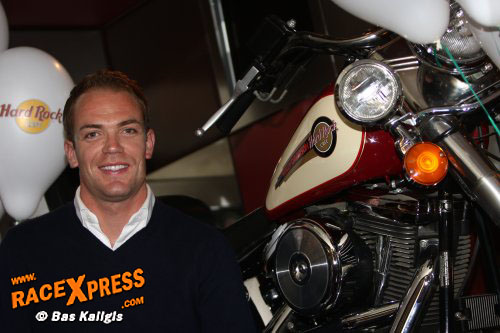 "Robert Doornbos heeft aanbieding van topteam voor de Indy 500"